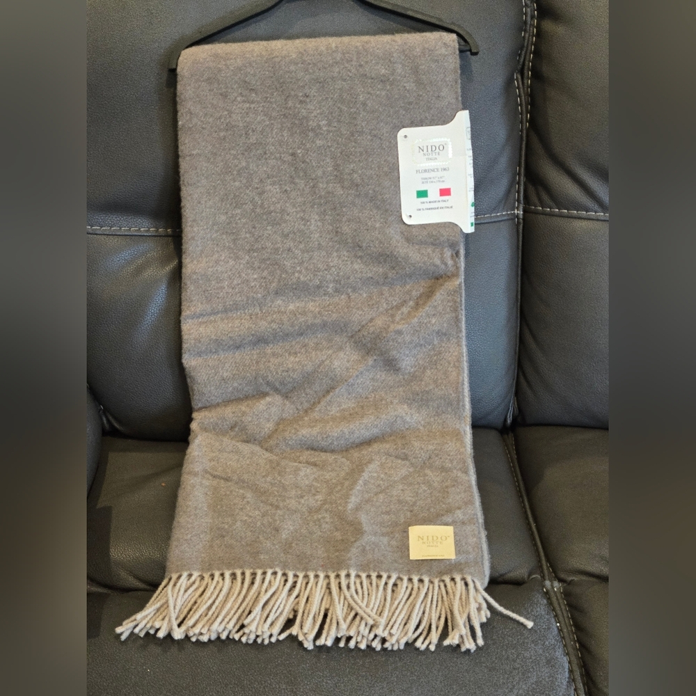 Nido Notte Italia Wool cashmere Blend throw 51x67"